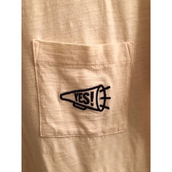 Old Navy Boyfriend Graphic Pocket Tee - Picture 2 of 3